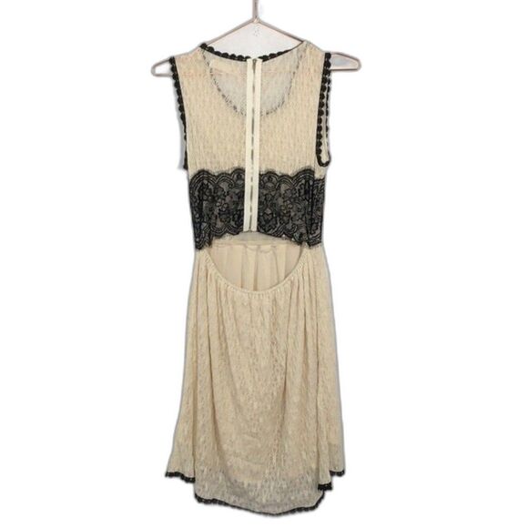 The Impeccable Pig Lace Open Back Sleeveless Mini Dress New Condition Medium - Picture 3 of 6
